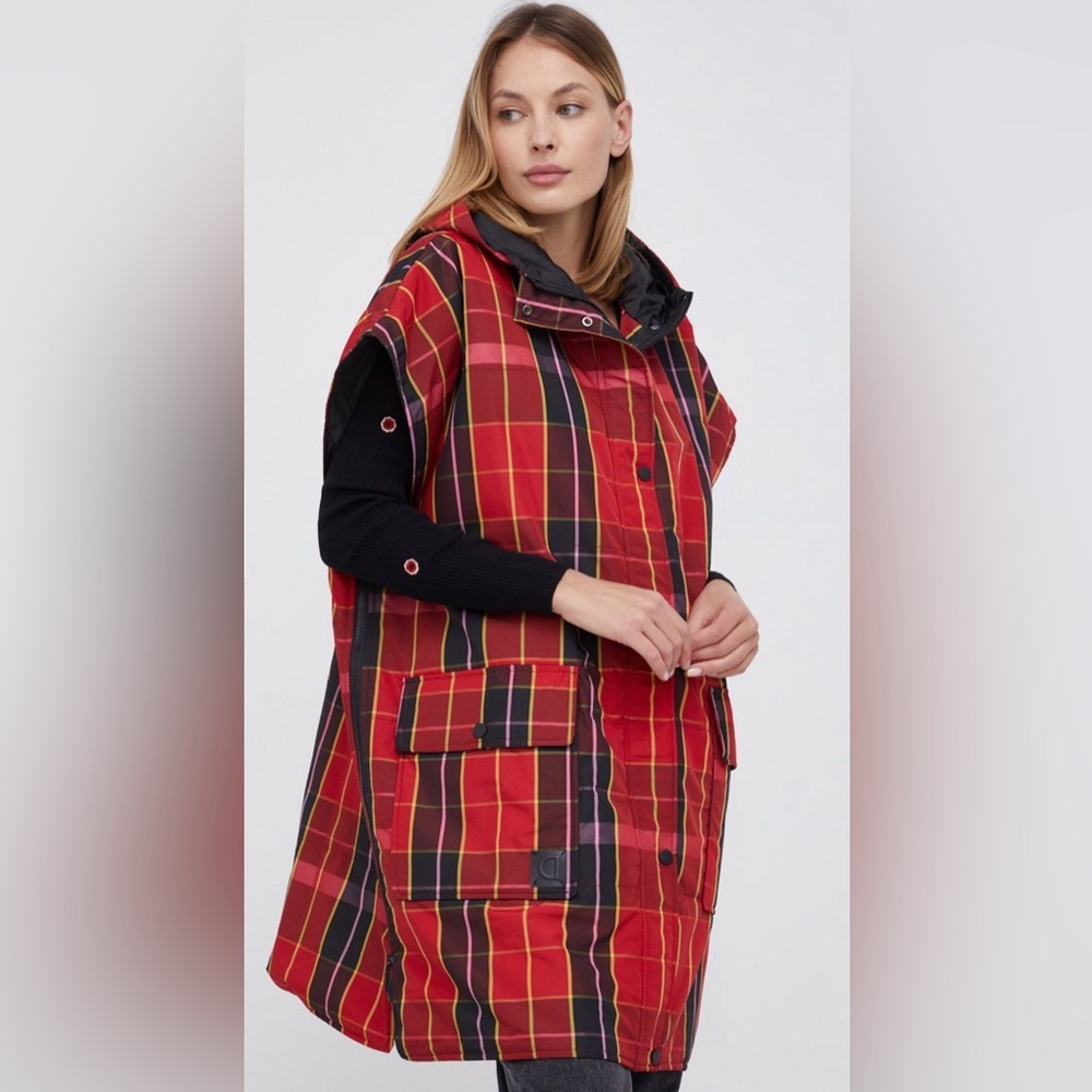 Delingual Scottish Squares Poncho